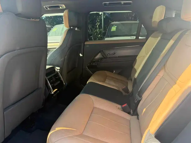Land Rover Range Rover Sport — Фото автомобиля 10