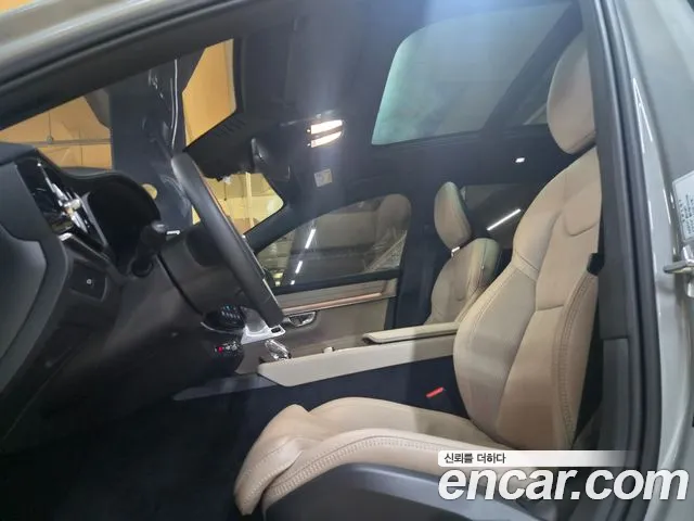 Вольво S90 — Фото автомобиля 5