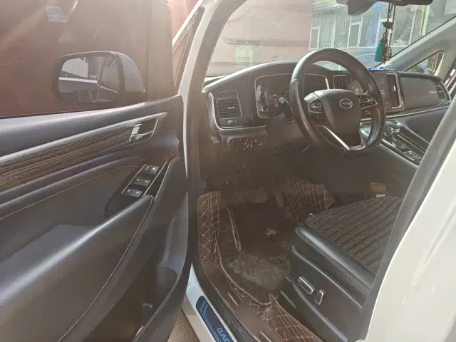 GAC Trumpchi M8 — Фото автомобиля 13
