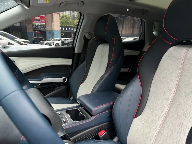 BYD Yuan PLUS — Фото автомобиля 21