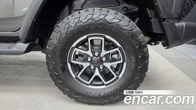 Jeep Wrangler — Фото автомобиля 6