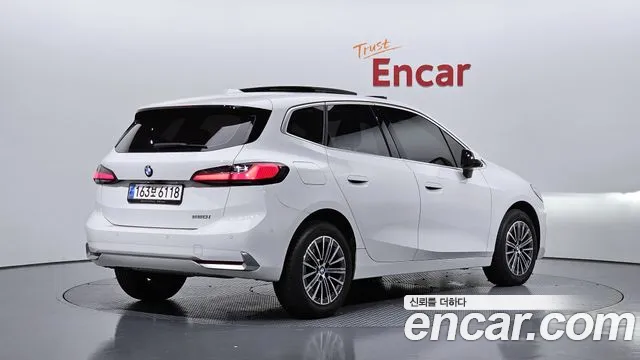 BMW 2 Series U06 — Фото автомобиля 2