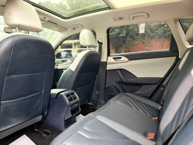 Volkswagen Tharu — Фото автомобиля 6