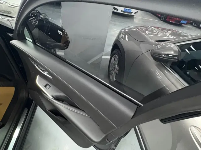 Cadillac XT4 — Фото автомобиля 5