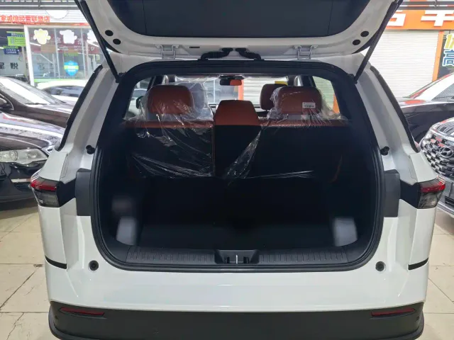 Toyota BoZhi 3X — Фото автомобиля 14