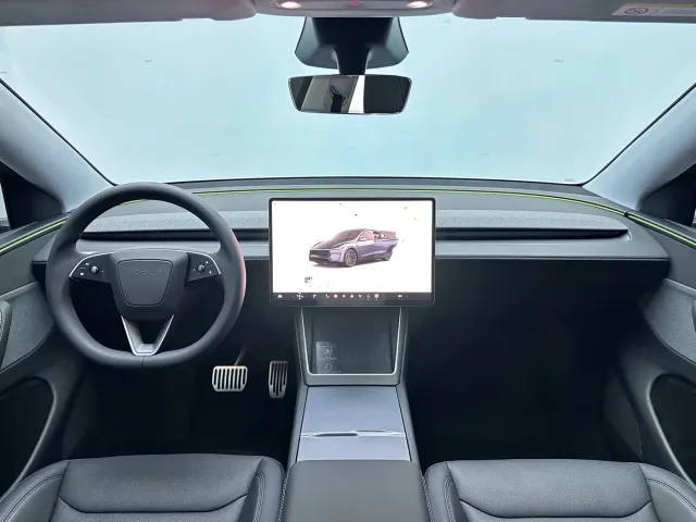 Tesla Model Y — Фото автомобиля 14