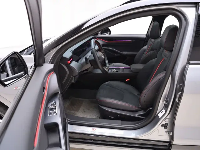 Ford Mondeo — Фото автомобиля 11