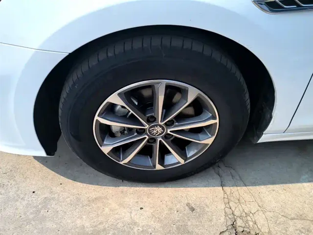 BYD Qin PLUS — Фото автомобиля 22