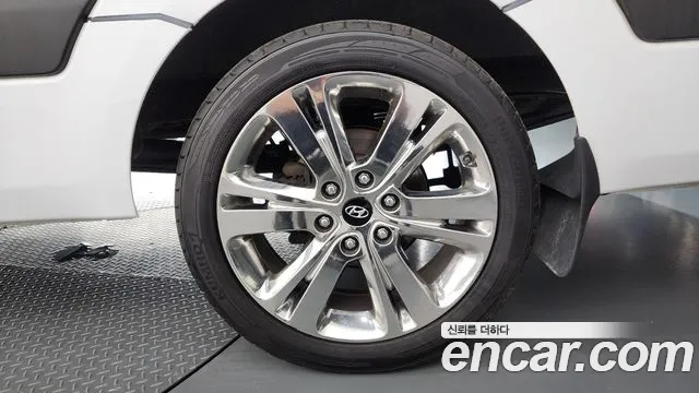 Hyundai Solati Solati 15 мест — Фото автомобиля 19