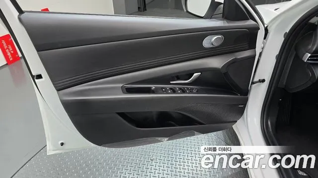 Hyundai Avante CN7 — Фото автомобиля 24