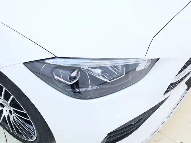 Mercedes-Benz C-Class — Фото автомобиля 6