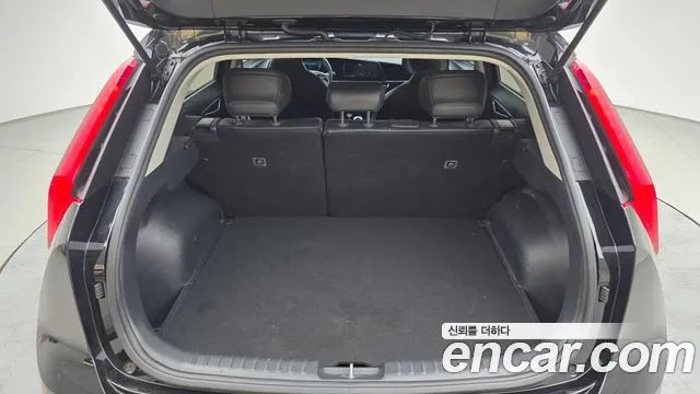Kia Niro — Фото автомобиля 20