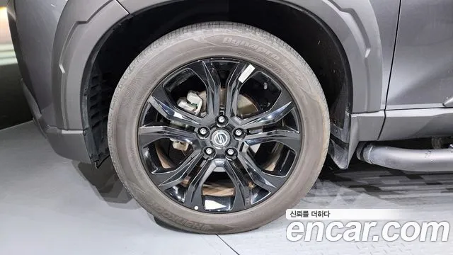 KG_Mobility_Ssangyong Rexton Новый Rexton Sport Khan Дизель 2.2 4WD — Фото автомобиля 5