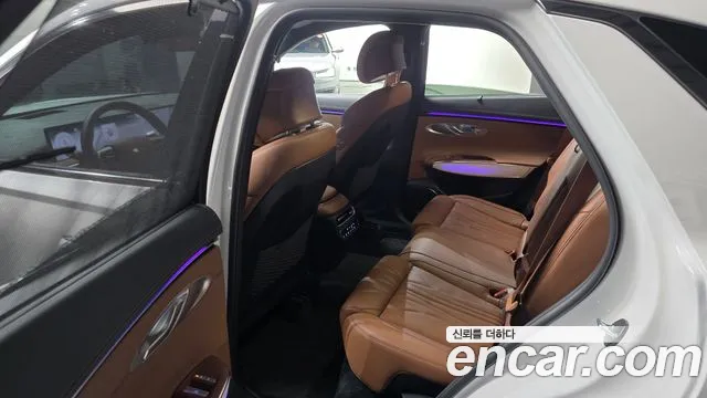 Genesis GV70 — Фото автомобиля 18