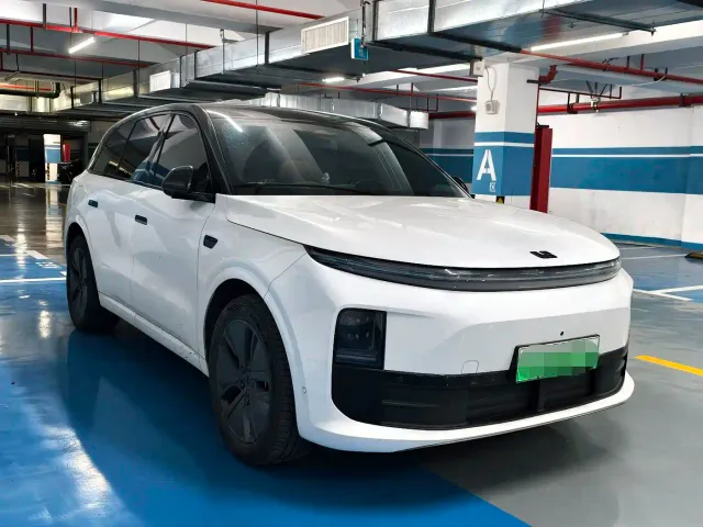 Li Auto L6 — Фото автомобиля 3