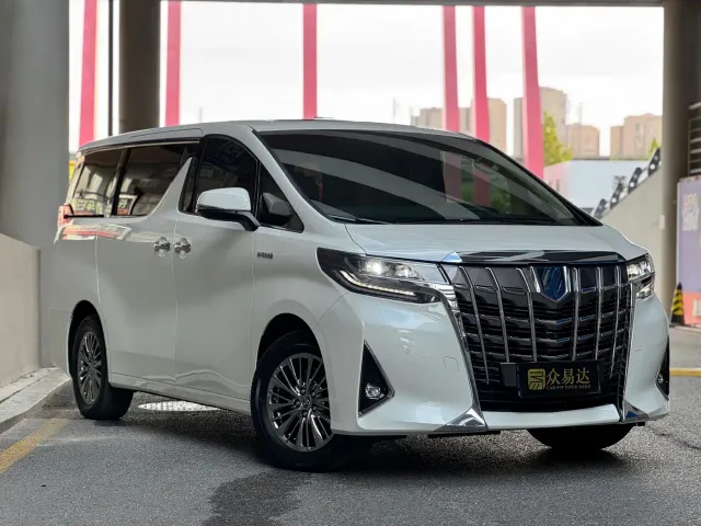 Toyota Alphard — Фото автомобиля 6