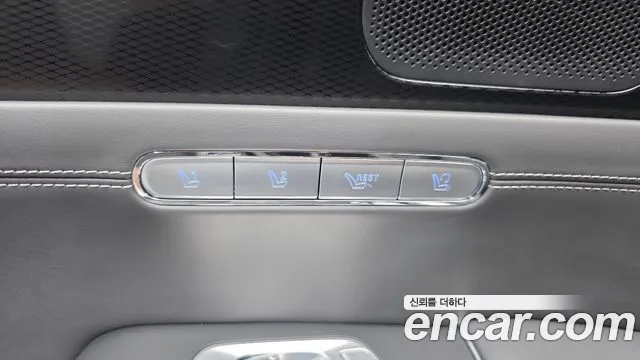 Genesis G90 Бензин 3.5 турбо AWD — Фото автомобиля 28