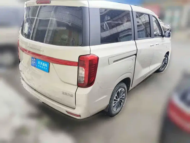DFSK Fengguang 380 — Фото автомобиля 5