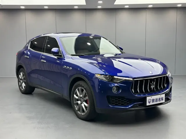Maserati Levante — Фото автомобиля 3