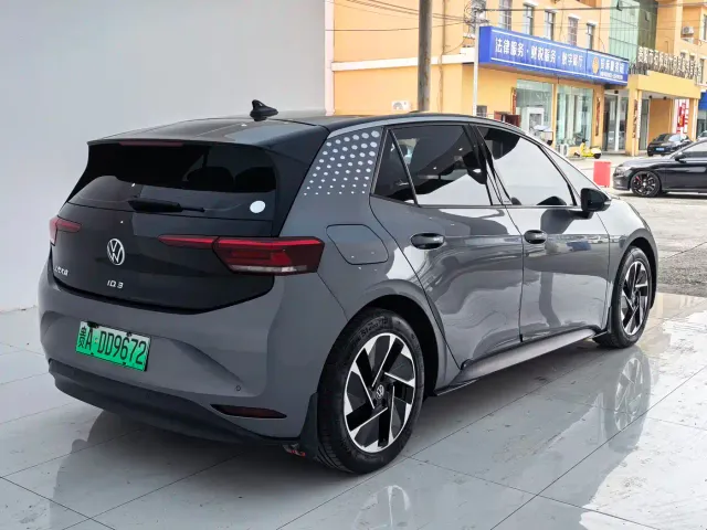 Volkswagen ID.3 — Фото автомобиля 4