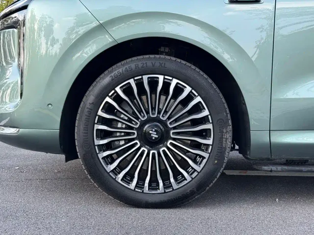 IM Motors LS8 — Фото автомобиля 28
