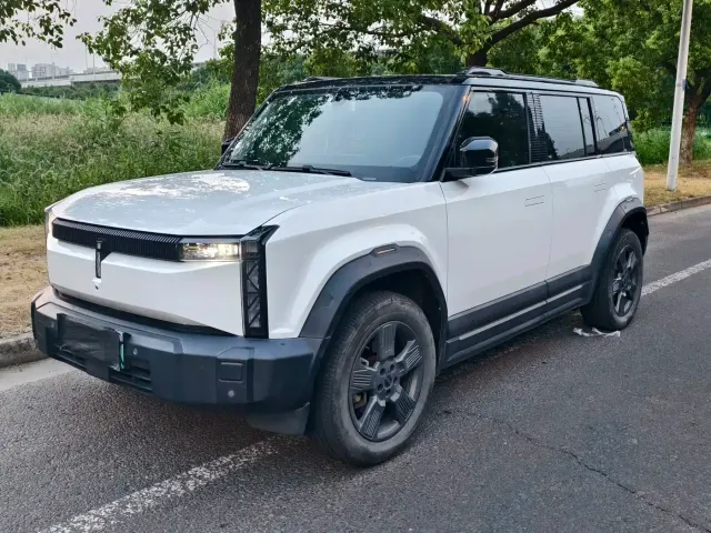 Фотография автомобиля — iCAR 03