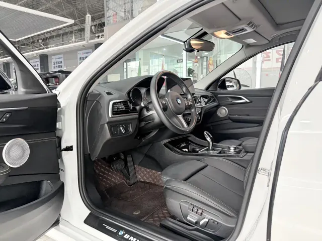 BMW 1 Series — Фото автомобиля 4