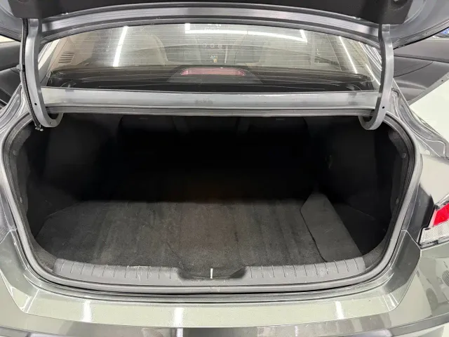 Hyundai Elantra — Фото автомобиля 19