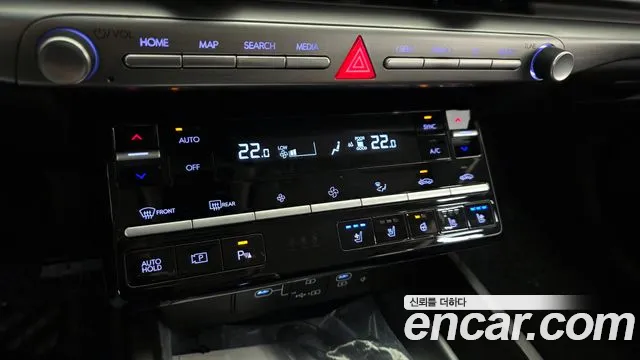 Hyundai Grandeur Grandeur (GN7) 2.5 Бензин 2WD — Фото автомобиля 30