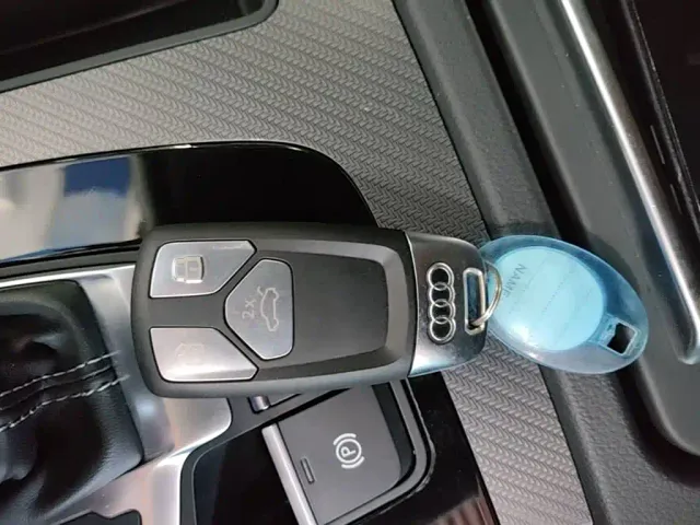 Audi Q5L — Фото автомобиля 8