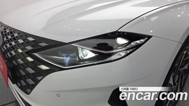 Hyundai Grandeur Grandeur (New) Hybrid — Фото автомобиля 6