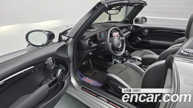 Mini Cooper Convertible — Фото автомобиля 10