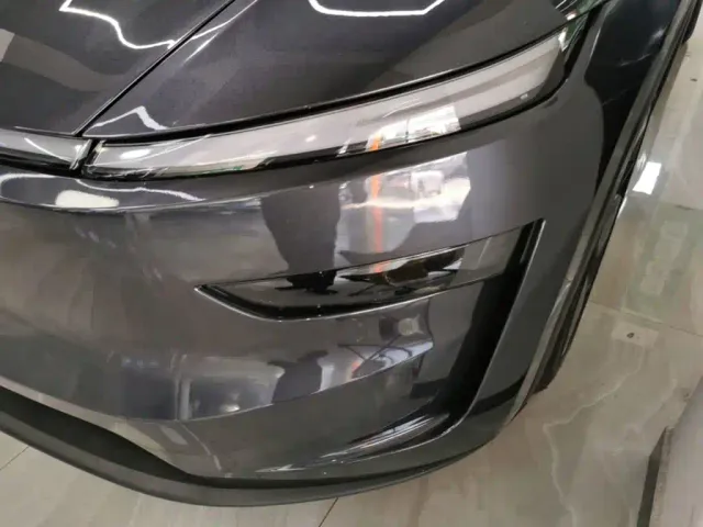 Tesla Model Y — Фото автомобиля 23
