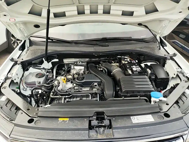 Volkswagen Tiguan L — Фото автомобиля 19