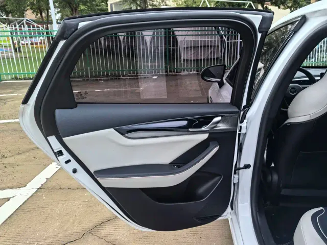 BYD Qin PLUS — Фото автомобиля 29