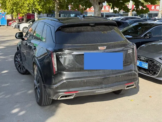 Cadillac XT5 — Фото автомобиля 4