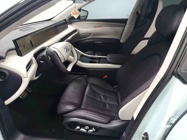 IM Motors LS7 — Фото автомобиля 11