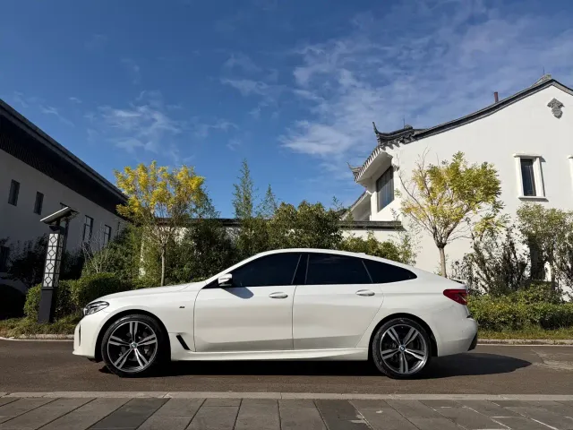 BMW 6 Series Gran Turismo — Фото автомобиля 4
