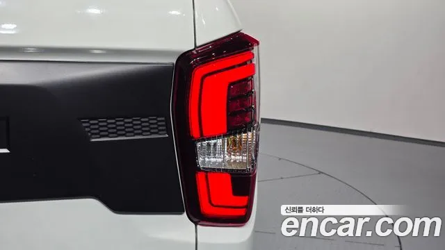 KG_Mobility_Ssangyong Rexton Новый Rexton Sport Khan Дизель 2.2 4WD — Фото автомобиля 23