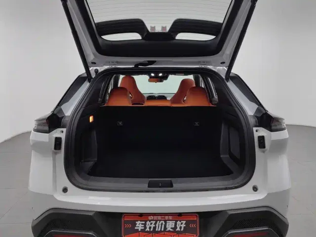 Dongfeng Fengshen L7 — Фото автомобиля 16