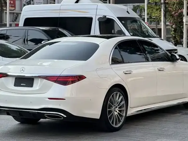 Mercedes-Benz S-Class — Фото автомобиля 2