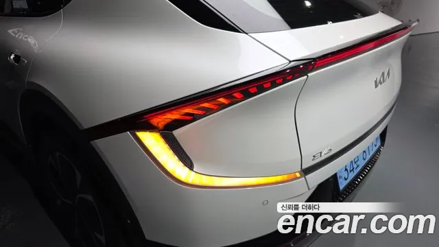 Kia EV6 — Фото автомобиля 16