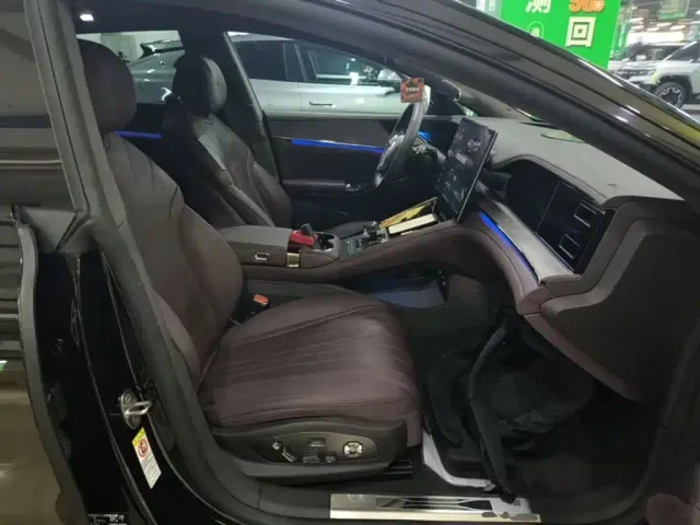 Denza Denza Z9GT 2024 Model 1100 AWD Max Edition — Фото автомобиля 24
