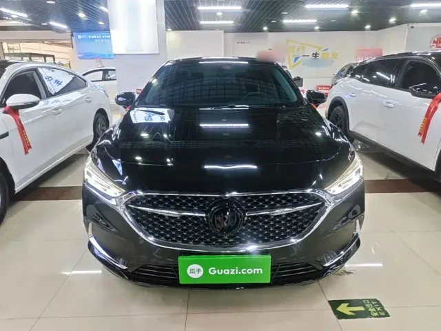 Buick LaCrosse — Фото автомобиля 2