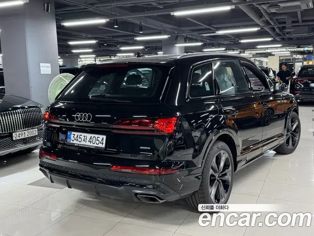Audi Q7 55 TFSI quattro Premium — Фото автомобиля 3