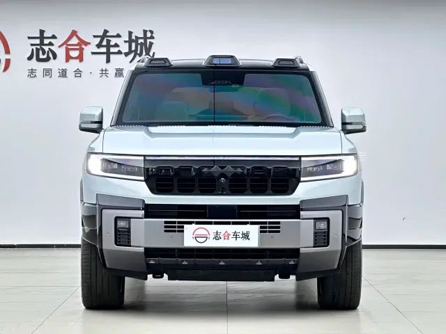 BYD FangChengBao Leopard 8 — Фото автомобиля 2