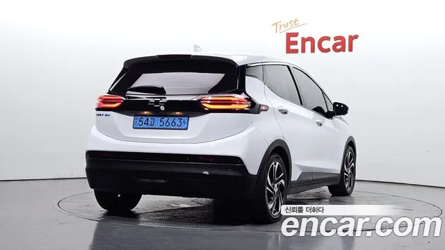 Chevrolet Bolt EV New — Фото автомобиля 2