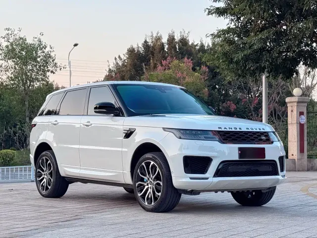 Land Rover Range Rover Sport — Фото автомобиля 3