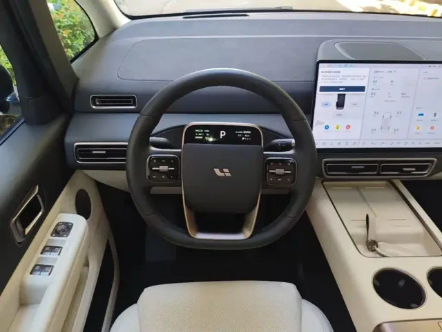 Li Auto MEGA — Фото автомобиля 10