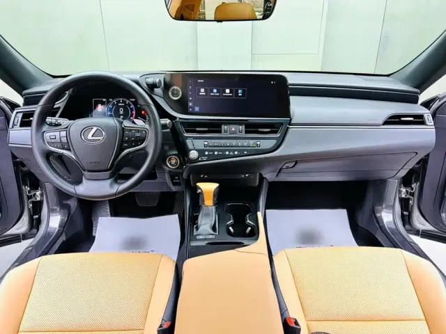 Lexus ES — Фото автомобиля 11